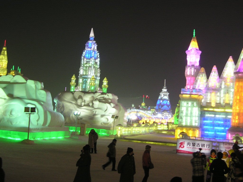 iceandsnowcarvings.jpg
